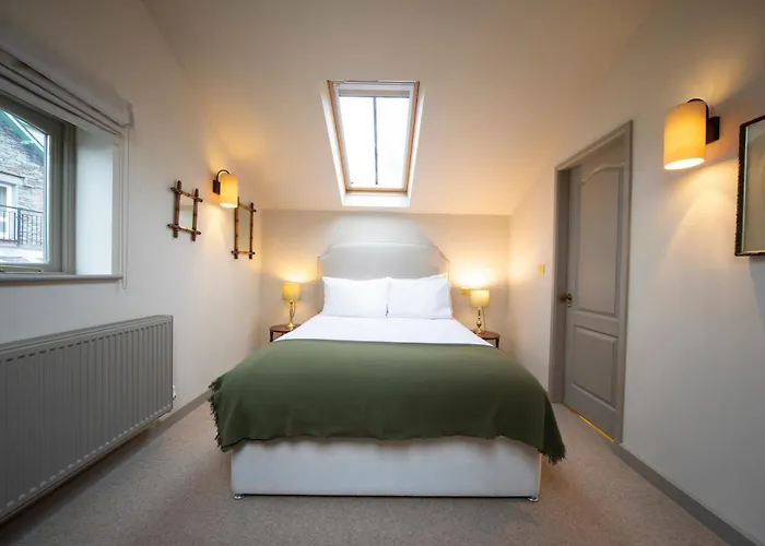 Victorian House Bed & Breakfast