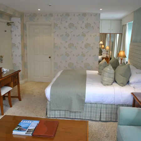 Couette-café Victorian House 4*