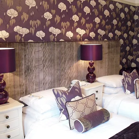 Victorian House 4*