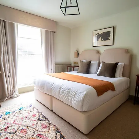 Victorian House גראסמיר