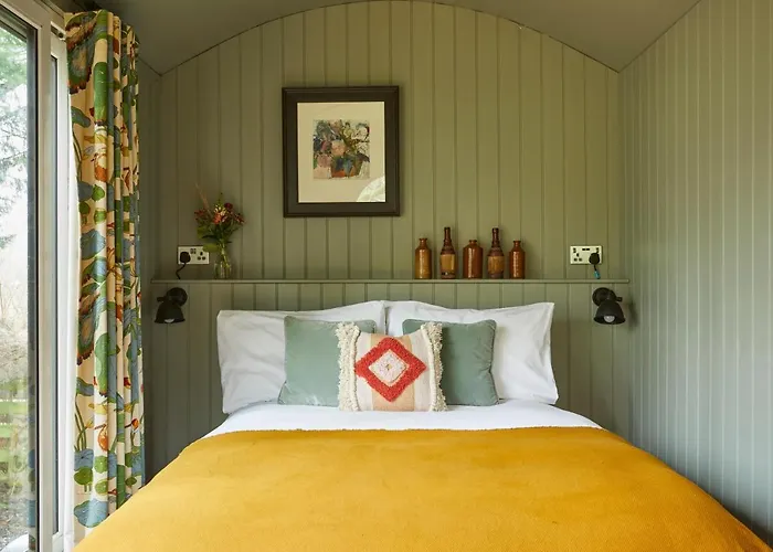 Victorian House جراسمير