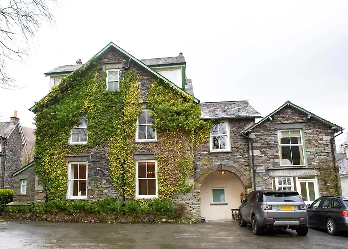 Victorian House جراسمير