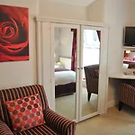 Victorian House فندق مبيت وإفطار 4*