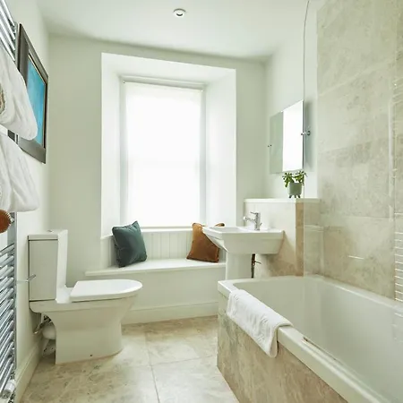 Bed & Breakfast Victorian House 4*